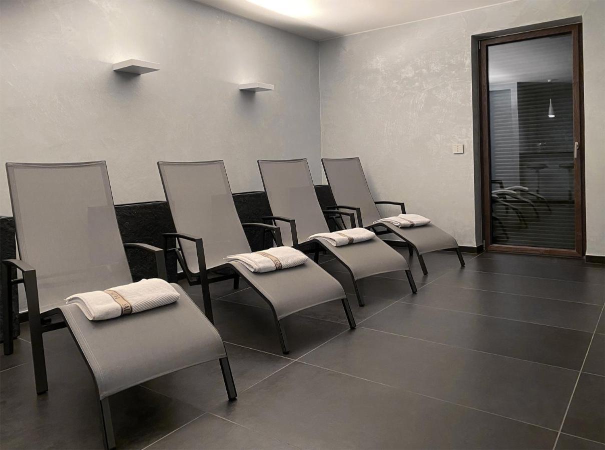 Collina 4*